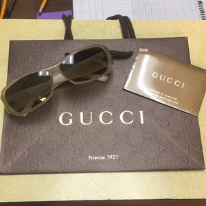 Gucci Sunglasses model GG2935/S